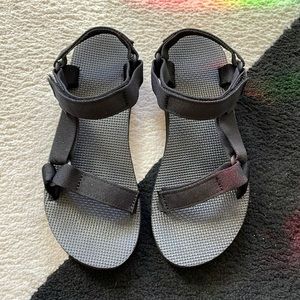 Black Teva Women’s Original Universal Sandal